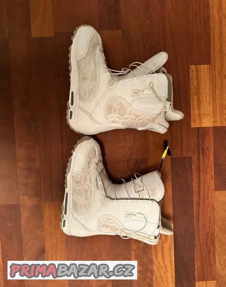 prodam-damske-snowboardove-boty-burton-emerald-vel-40-5