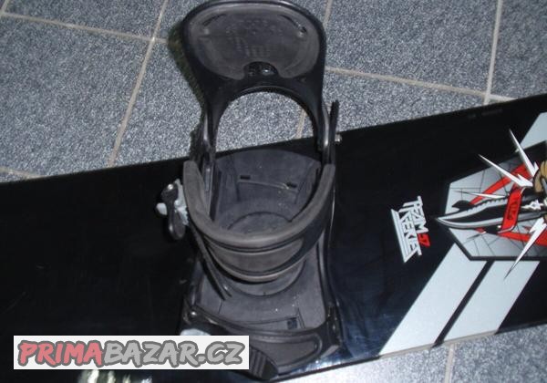 pekny-snowboard-nitro-team-series-157-cm-v-lkl-vazani
