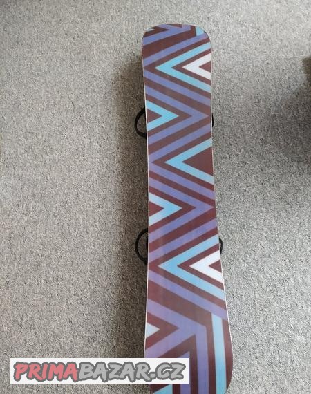 snowboard-cca-145-cm-boty-42-8