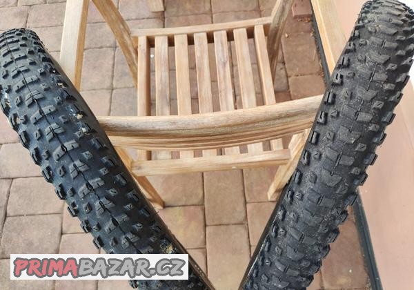 plaste-maxxis-27-5-sleva