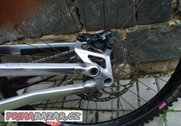 commencal-furious-2021-vel-m