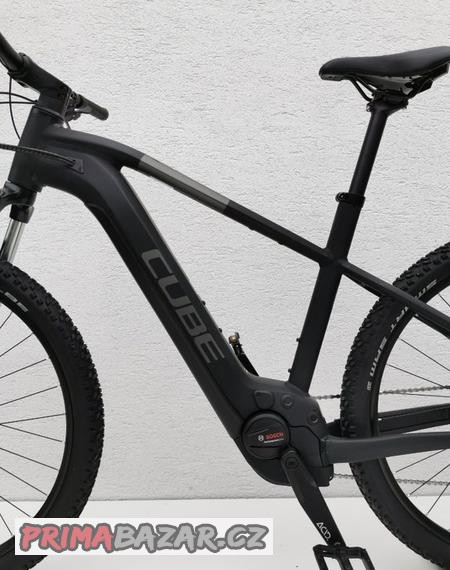 novy-elektrobicykel-cube-reaction-hybrid-black-xl